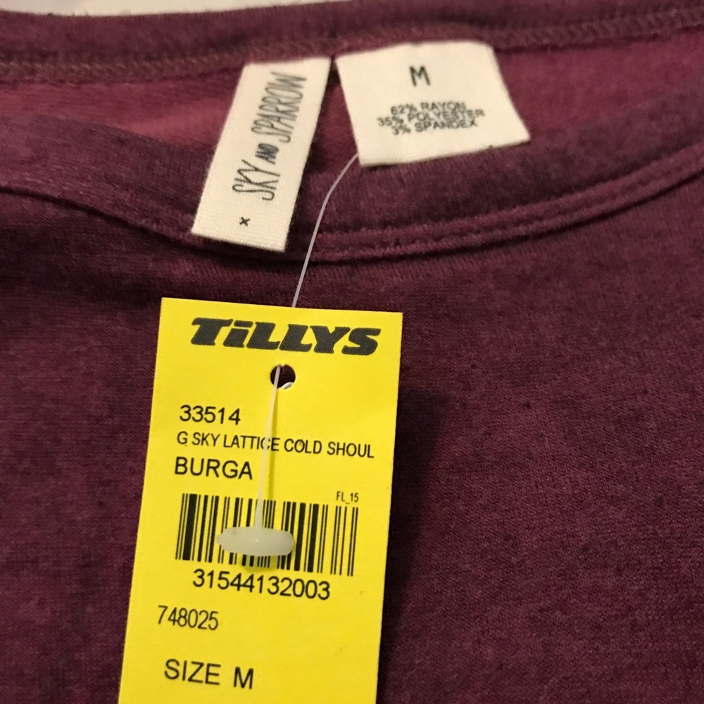 Tillys Sky & Sparrow long sleeve tee size M - Picture 3 of 3